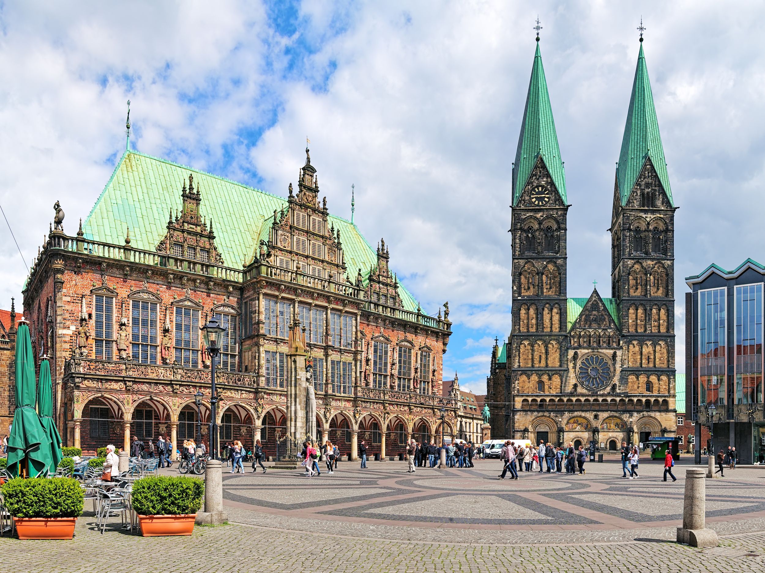 Panoramic view of the Bremen Market Square with City Hall and Bremen C