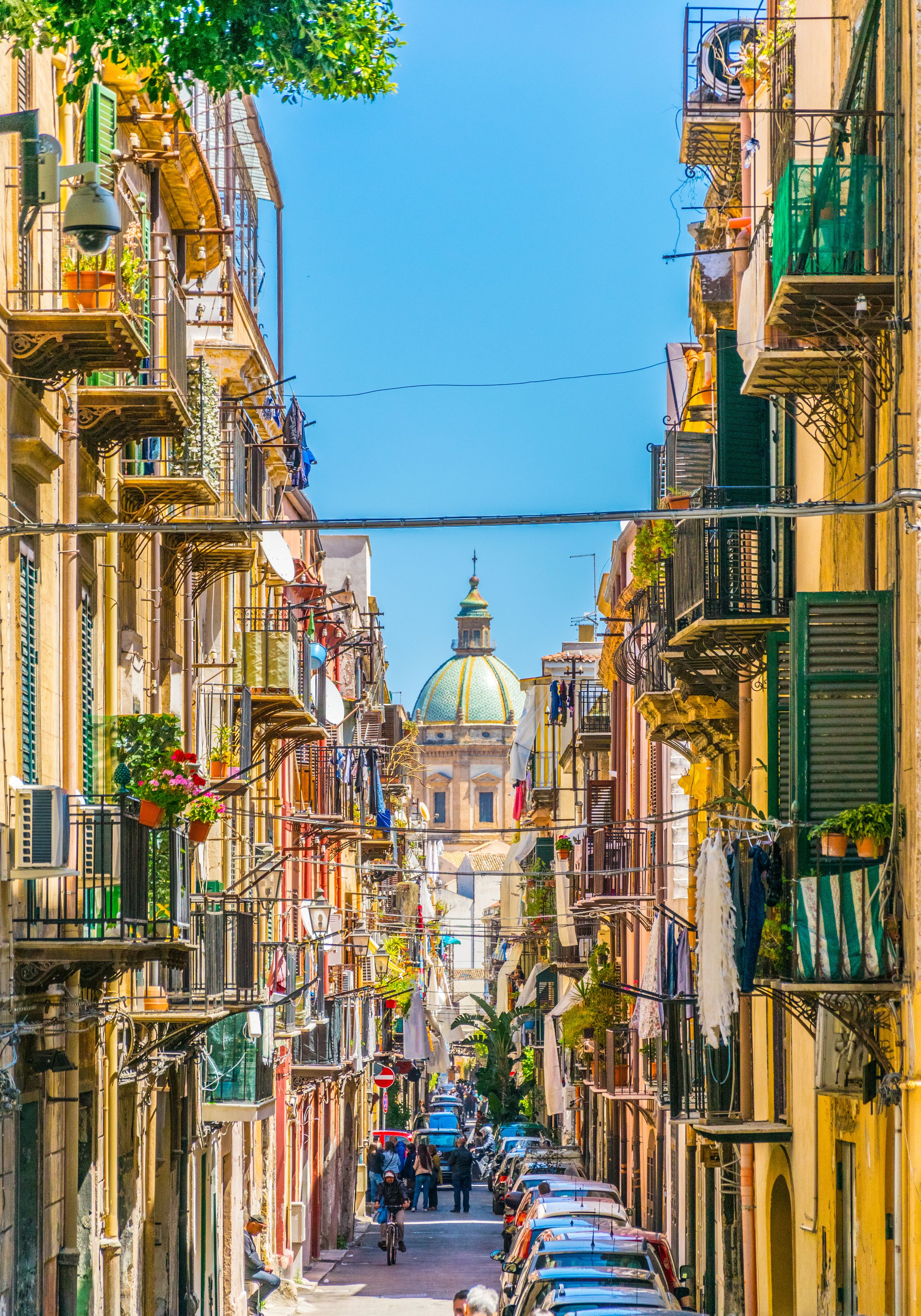 View of a narrow street leading to chiesa del carmine maggiore in Pale